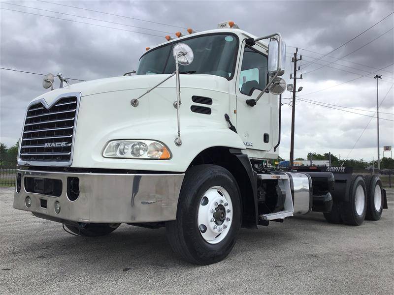 2015 Mack Pinnacle CXU613 (For Sale) | NON Sleeper | #258547