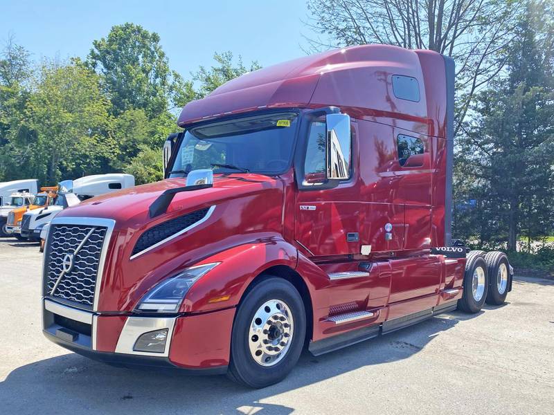 2024 Volvo VNL 760 (For Sale) 70" Sleeper RV1041