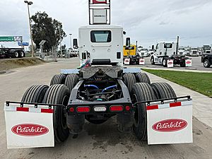 2024 Peterbilt 579