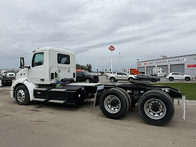 2024 Peterbilt 579
