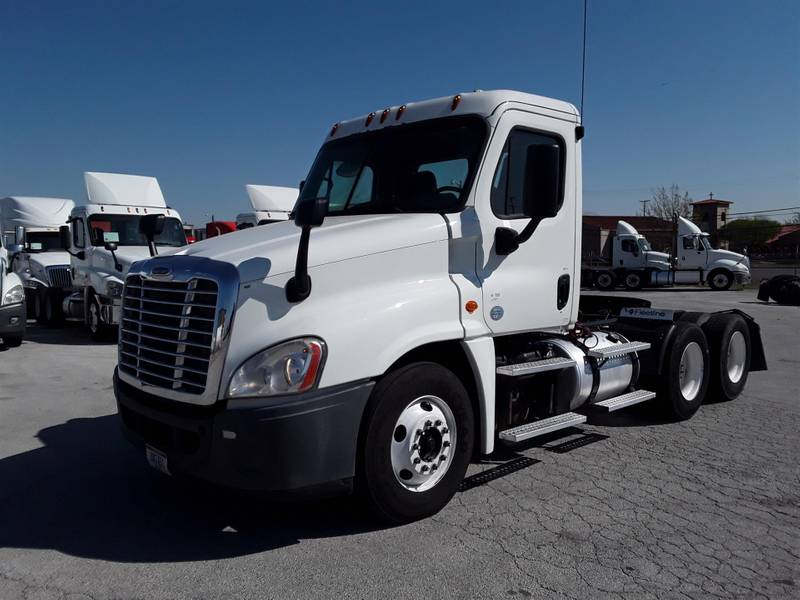 2015 Freightliner CASCADIA 125 (For Sale) | Day Cab | #639727