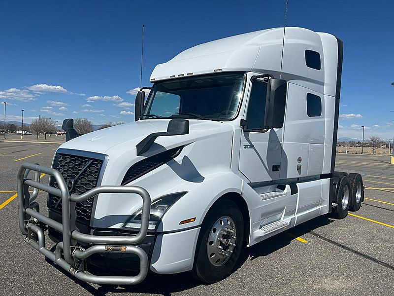 2020 Volvo VNL 760 (For Sale) Sleeper Truck 23VU220489
