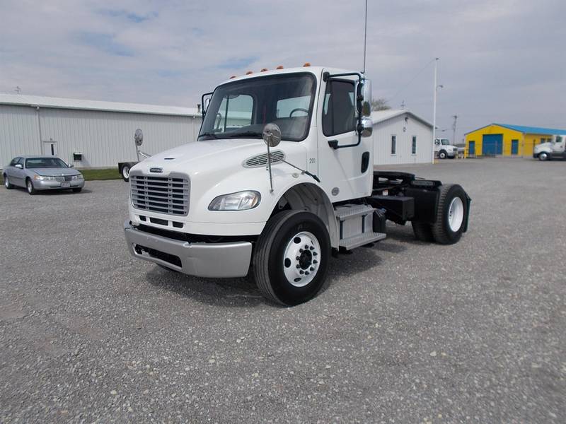 2015 Freightliner M2 (For Sale) | Day Cab | #4243