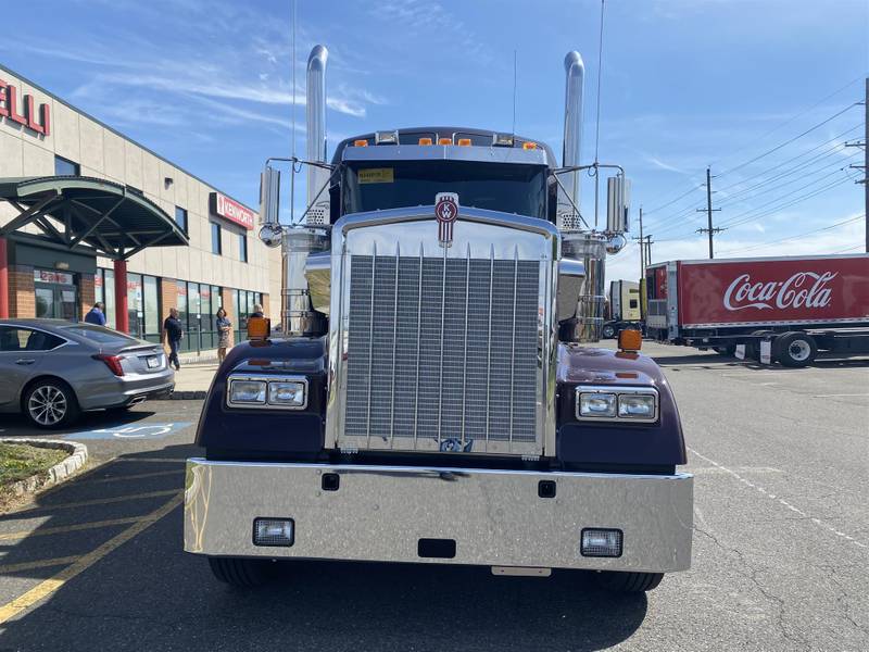 2024 Kenworth W900 (For Sale) 86" Sleeper DN3110