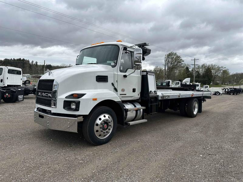 2024 Mack MD7 (For Sale) Rollback Non CDL 9331