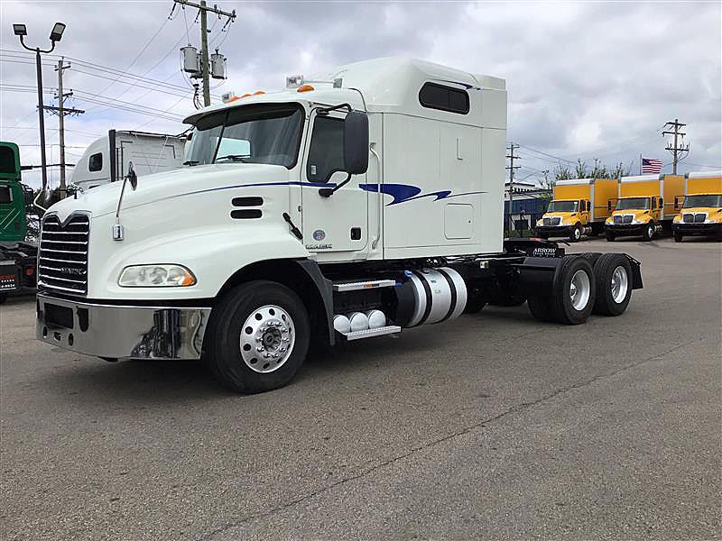 2018 Mack Pinnacle CXU613 (For Sale) 70" Sleeper 258627