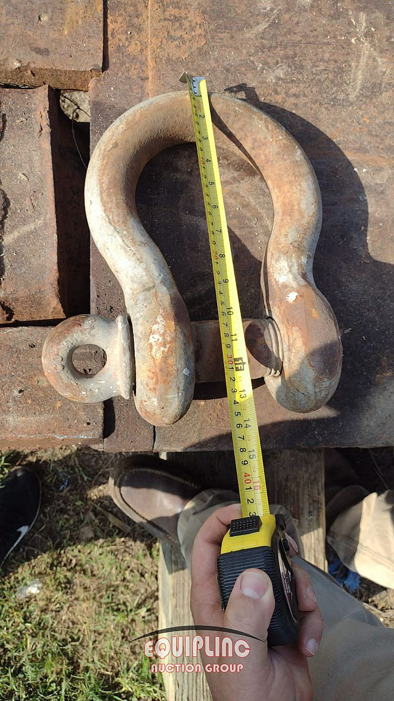 SHACKLE (For Sale) Misc Equipment MC129
