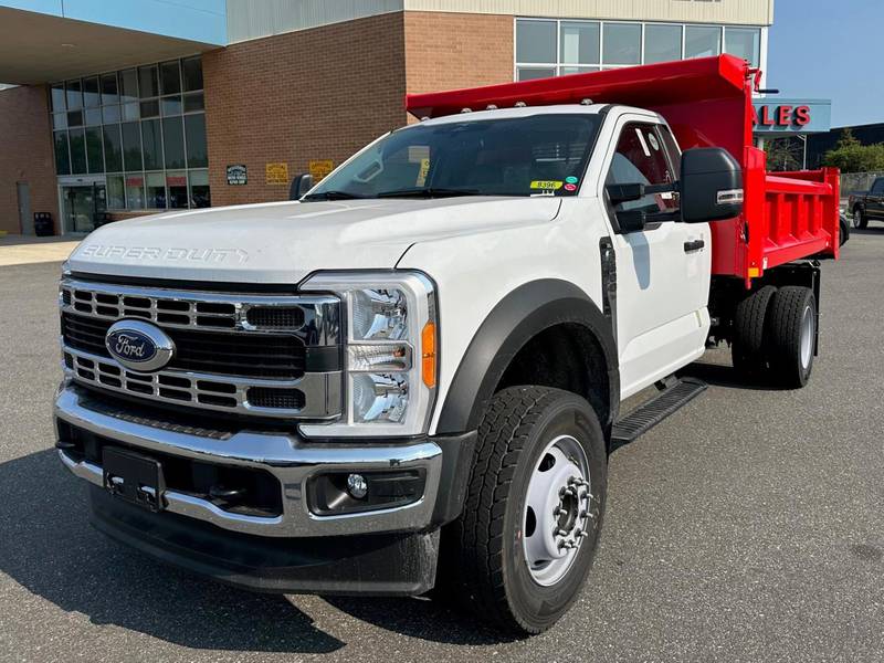 2023 Ford F600