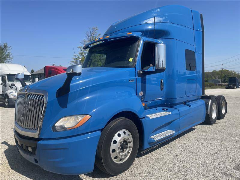 2019 International LT (For Sale) | 73