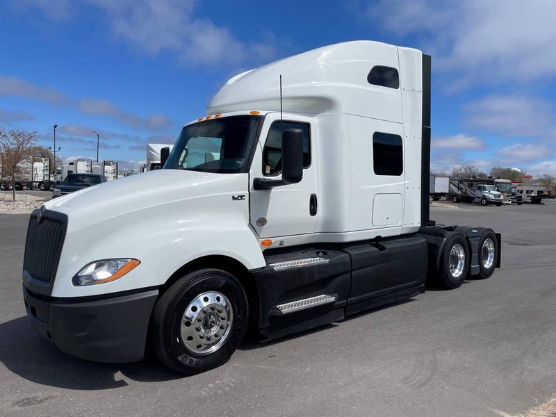 2022 International LT625 (For Sale) | 73