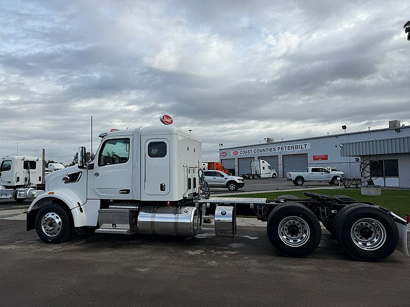 2024 Peterbilt 567