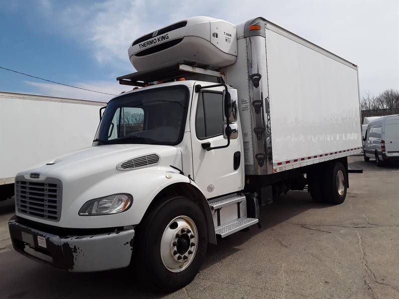 2016 Freightliner M2 106 For Sale | 18' Box | #660214