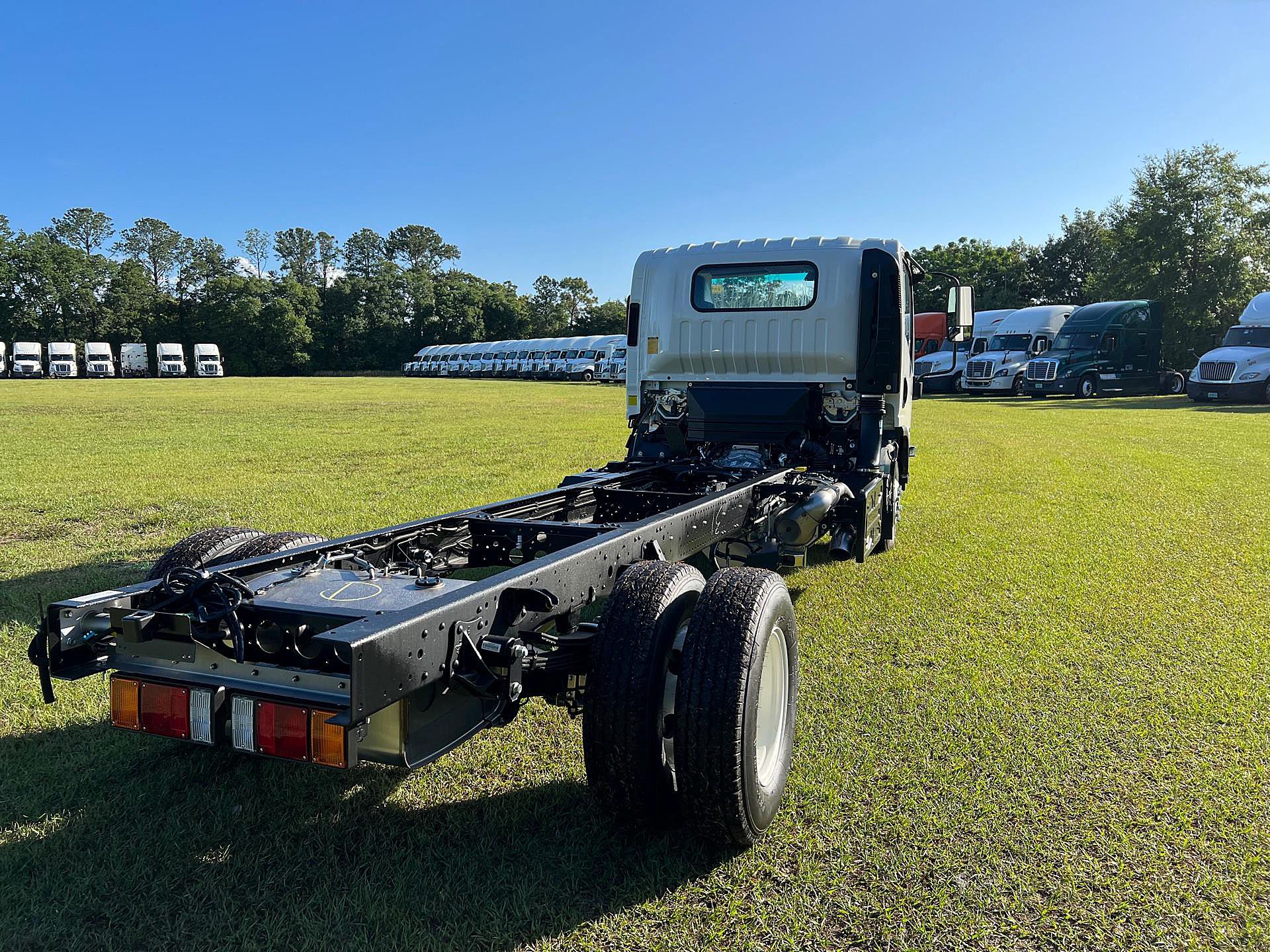 2023 Isuzu Npr