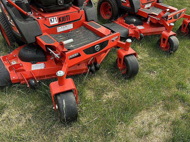 Kioti ZXC60SE Zero Turn (For Sale) Riding Mower K71