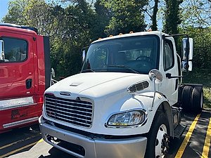 2017 Freightliner M2 106 - Cab & Chassis