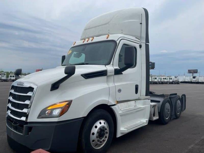 2018 Freightliner NEW CASCADIA PX12664 For Sale | Day Cab | #750276