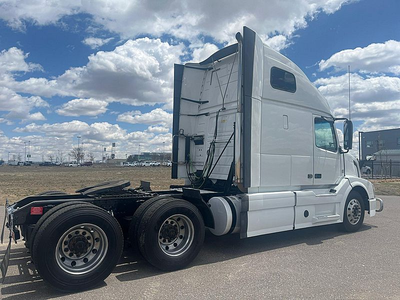 2018 Volvo VNL 670 For Sale 61" Sleeper 23VU01200C