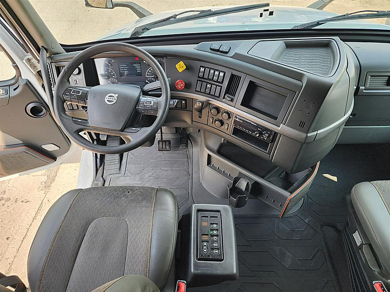 2019 Volvo VNL 760 For Sale 61" Sleeper 12*23155