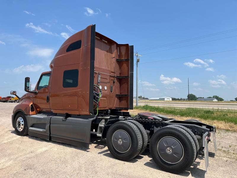 2024 International LT625 (For Sale) 73" Sleeper 20924