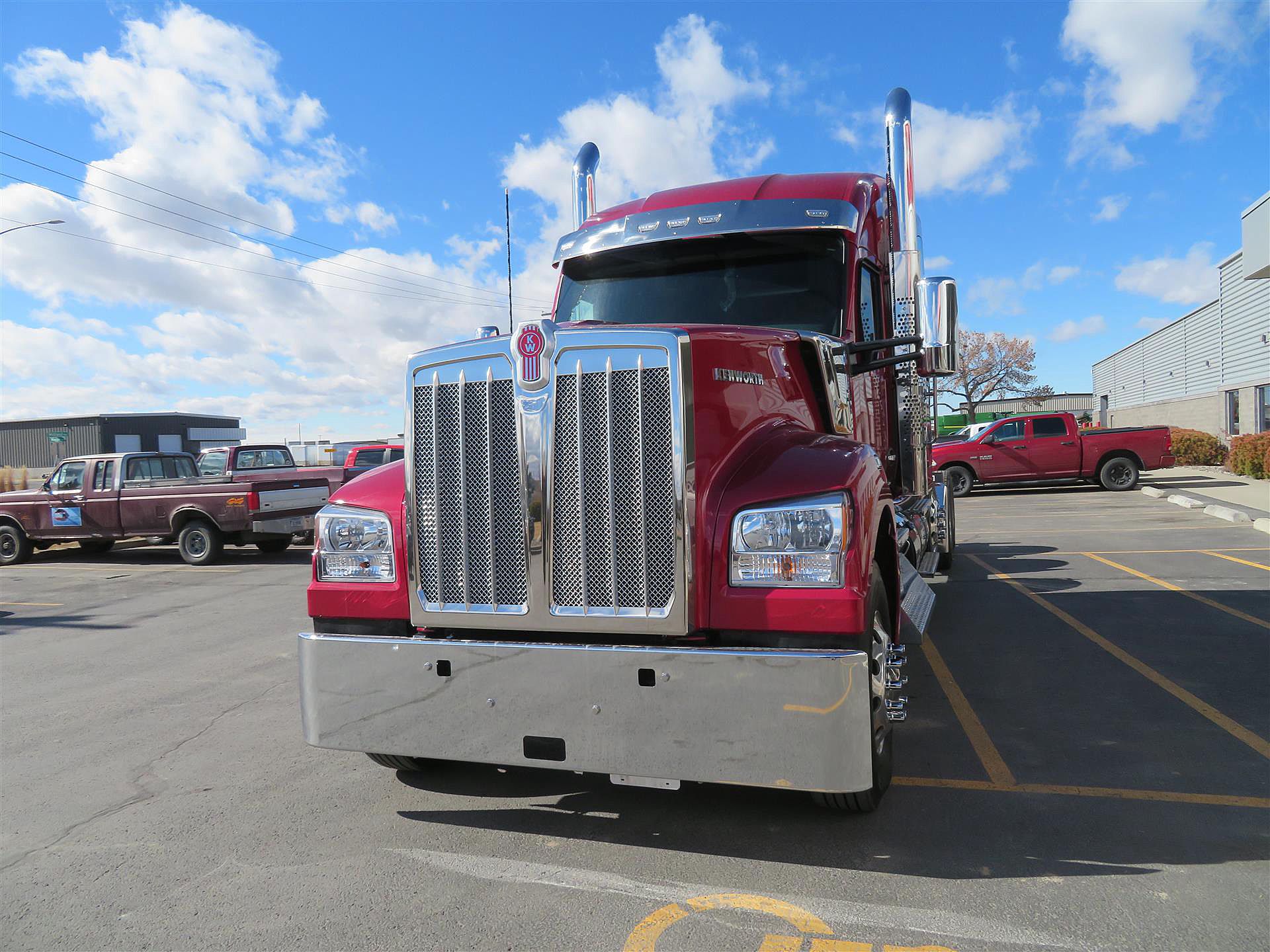 2025 Kenworth W990 For Sale 76" Sleeper 120796 * Stock