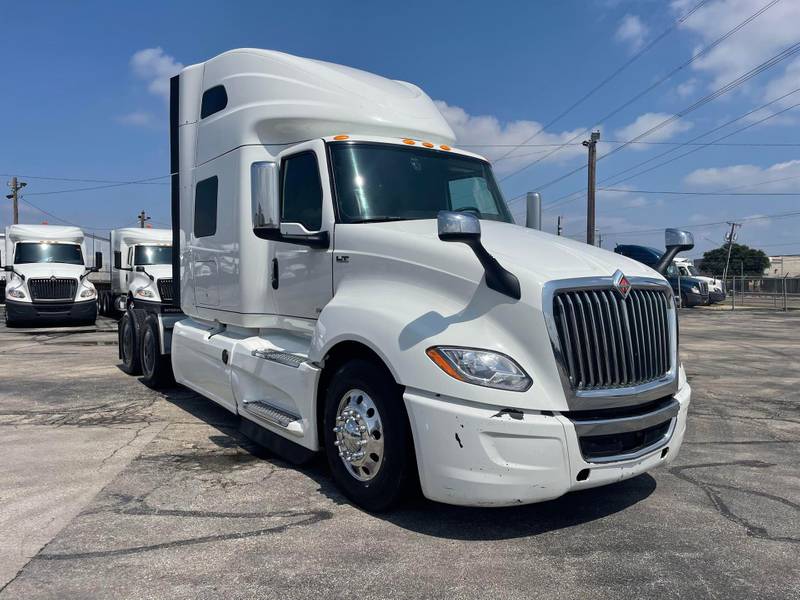 2021 International LT625 (For Sale) | 73