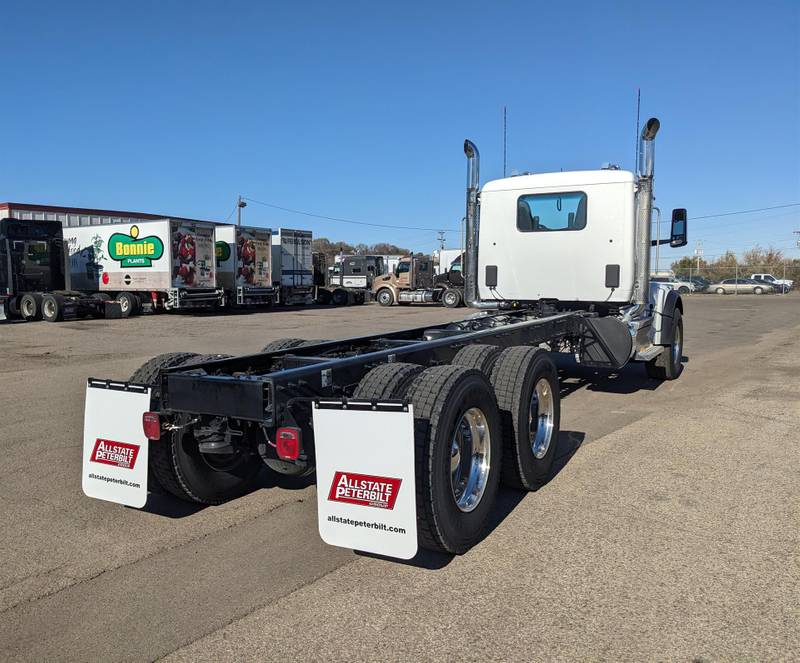 2024 Peterbilt 567 (For Sale) Cab & Chassis 30A677602