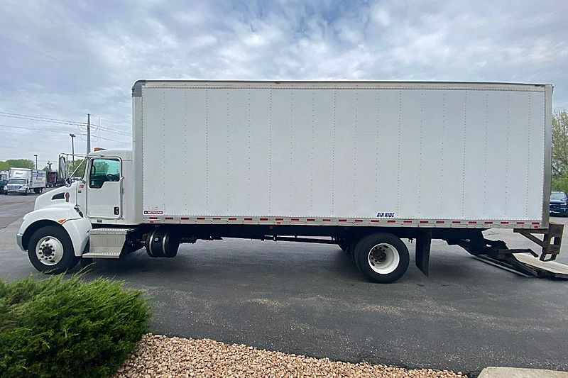 2018 Kenworth T270 (For Sale) 26' Box Non CDL 671434