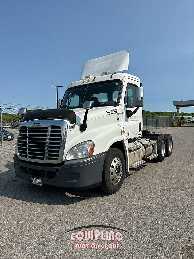 2012 Freightliner Cascadia (For Sale) Day Cab AJJCLBM8366