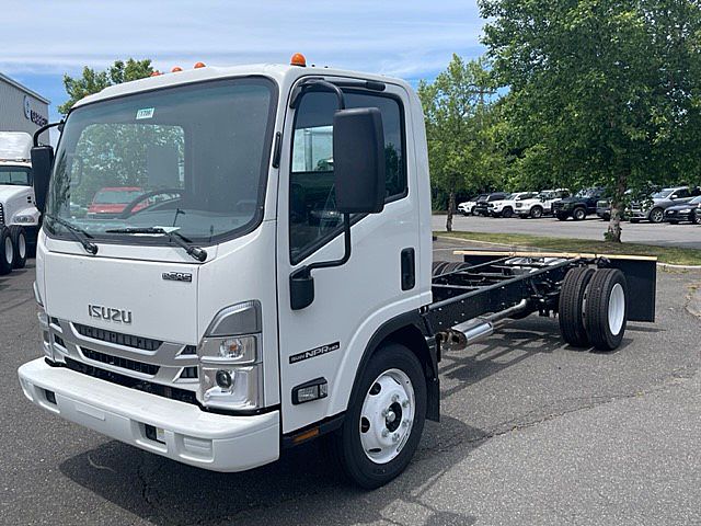 2024 Isuzu NPR HD GAS (For Sale) Box Truck Non CDL BI1709