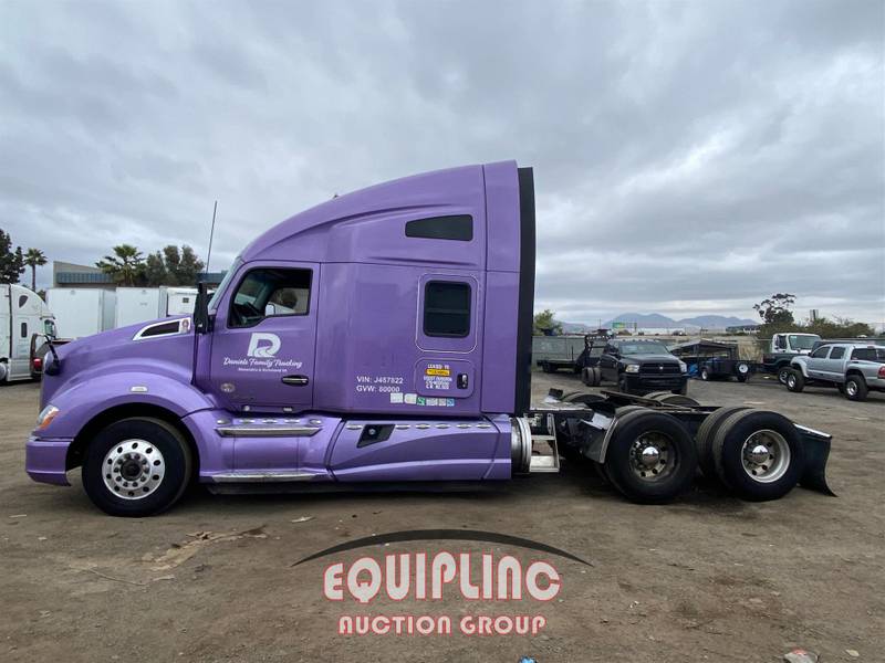 2015 KENWORTH T680 For Sale in San Diego, California