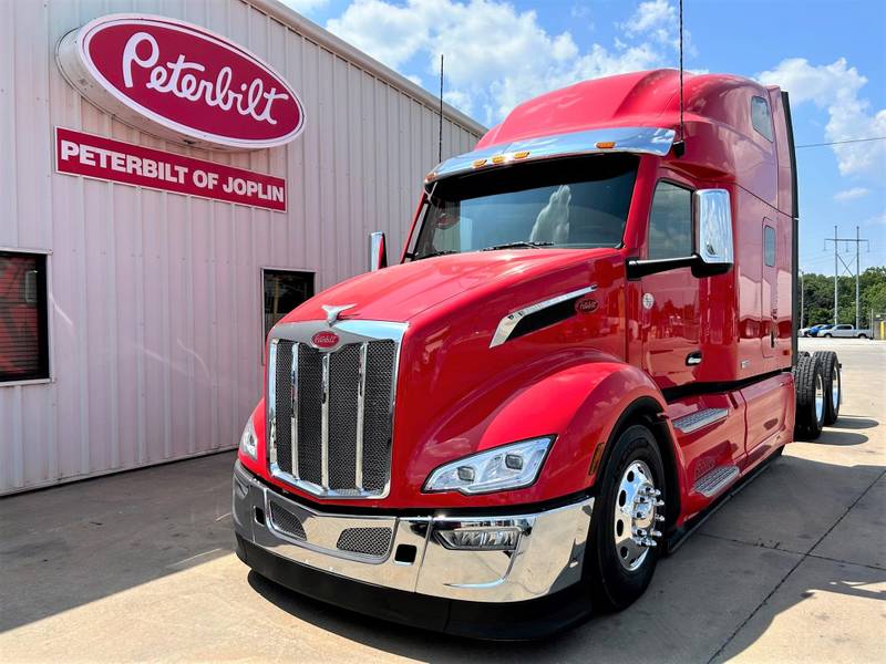 2025 Peterbilt 579 (For Sale) 80" Sleeper RD660739