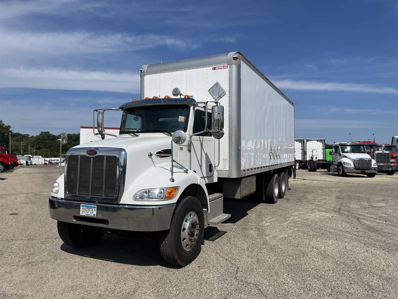 2017 Peterbilt 348 For Sale | 26' | #30N432960