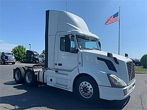 2016 Volvo VNL