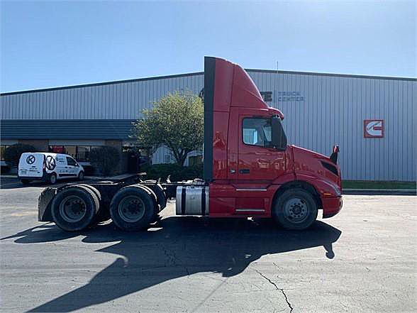 2019 Volvo VNR64T300