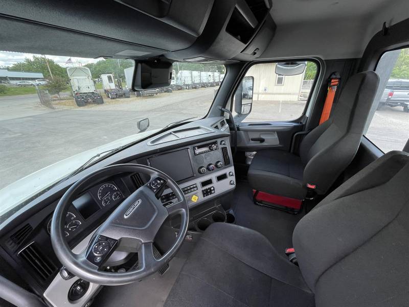 2020 Freightliner NEW CASCADIA PX12664 (For Sale) | Day Cab | #290171