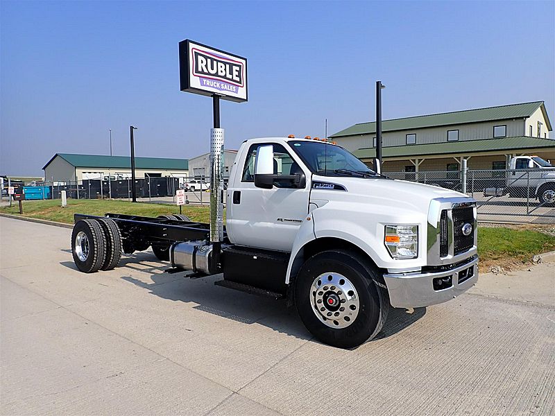 2024 Ford F750 (For Sale) Cab & Chassis RDF04825