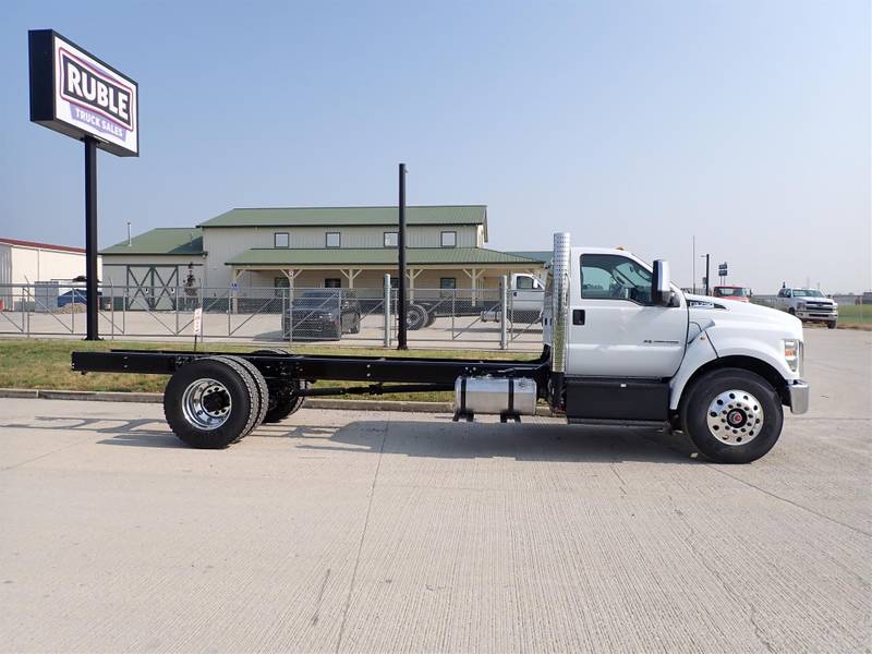 2024 Ford F750 (For Sale) Cab & Chassis RDF04825