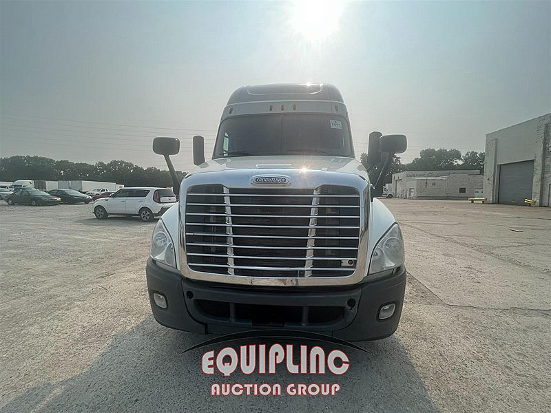 2016 Freightliner CASCADIA