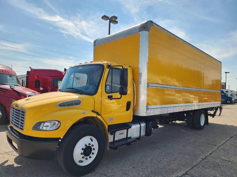 2016 Freightliner M2 (for Sale) 