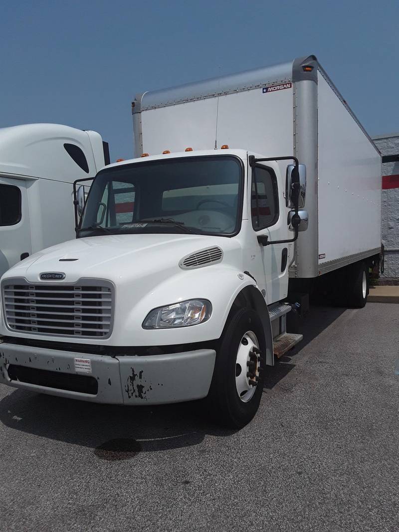 2015 Freightliner M2 106 (For Sale) | 24' Box | Non CDL | #329462