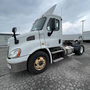 2016 Freightliner CASCADIA PX11364ST - Day Cab