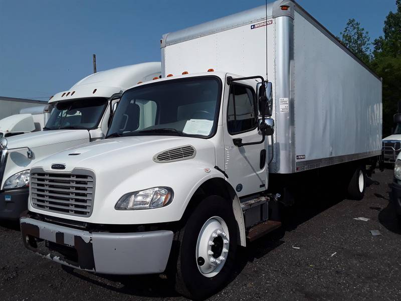 2012 Freightliner M2 106 (For Sale) | 26' Box | Non CDL | #444118