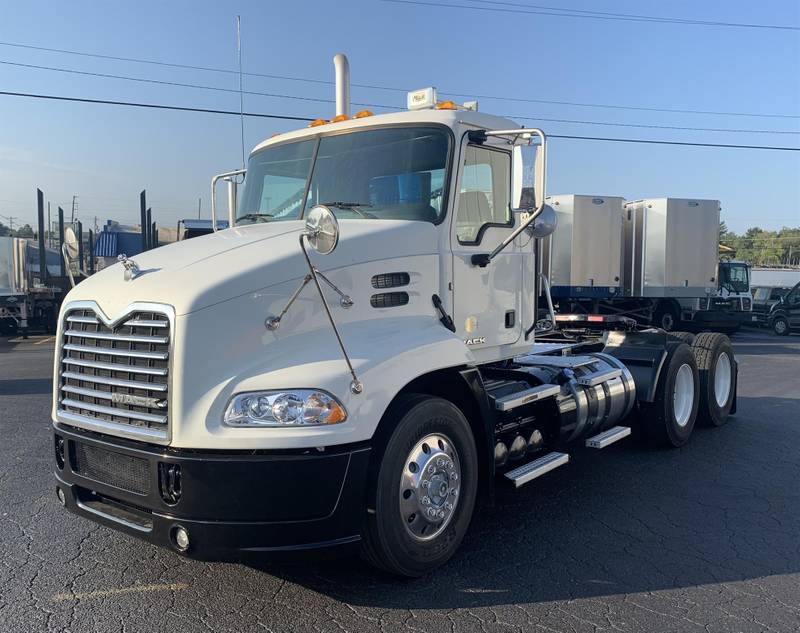 2016 Mack Pinnacle CXU613 (For Sale) | Day Cab | #13MU077674