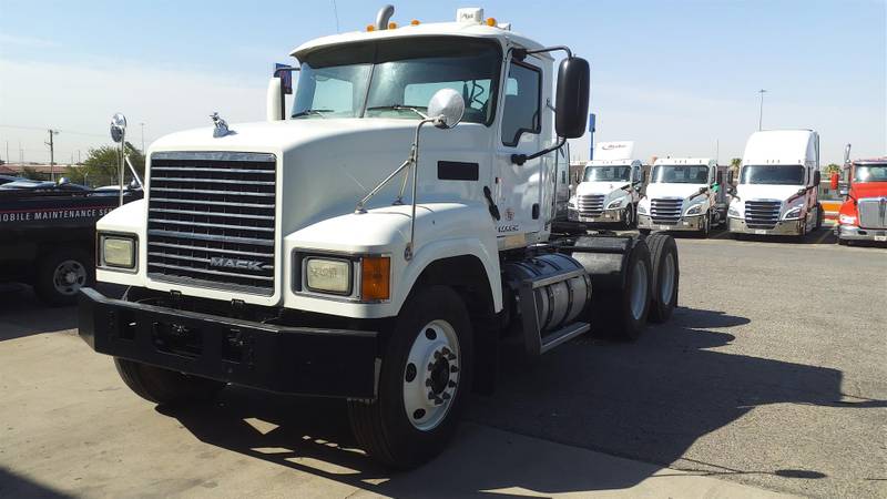 2015 Mack Pinnacle CHU600 (For Sale) | Day Cab | #322010