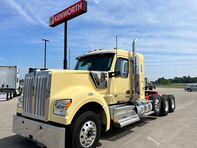 2024 Kenworth W990 For Sale 40" Sleeper RJ349701