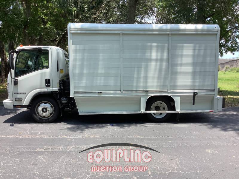 2020 Isuzu NPR HD (For Sale) | Beverage Truck | #VPX208495