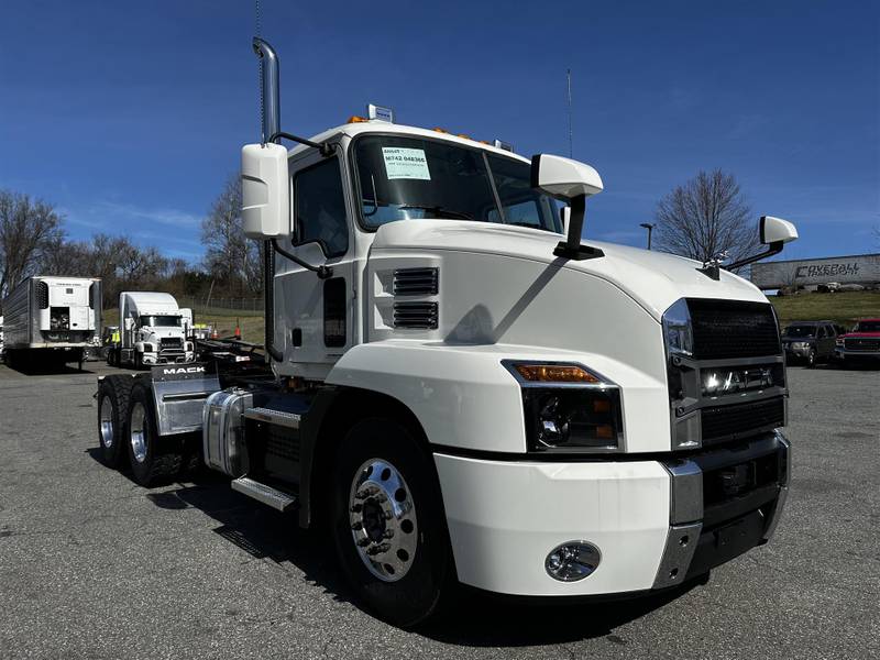 2025 Mack Anthem AN64T (For Sale) Day Cab YM1290