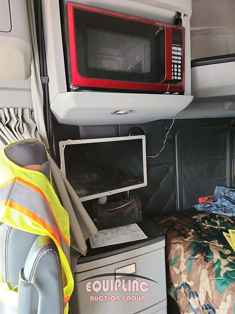 2022 Kenworth T680 (For Sale) Single Bunk Sleeper CTK162350