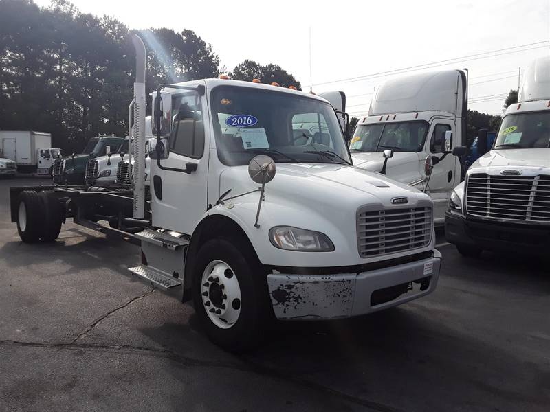 2016 Freightliner M2 106 (For Sale) | Cab & Chassis | #649820