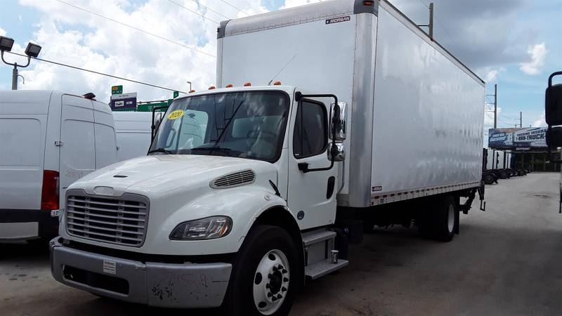 2020 Freightliner M2 106 For Sale | 26' Box | Non CDL | #274529